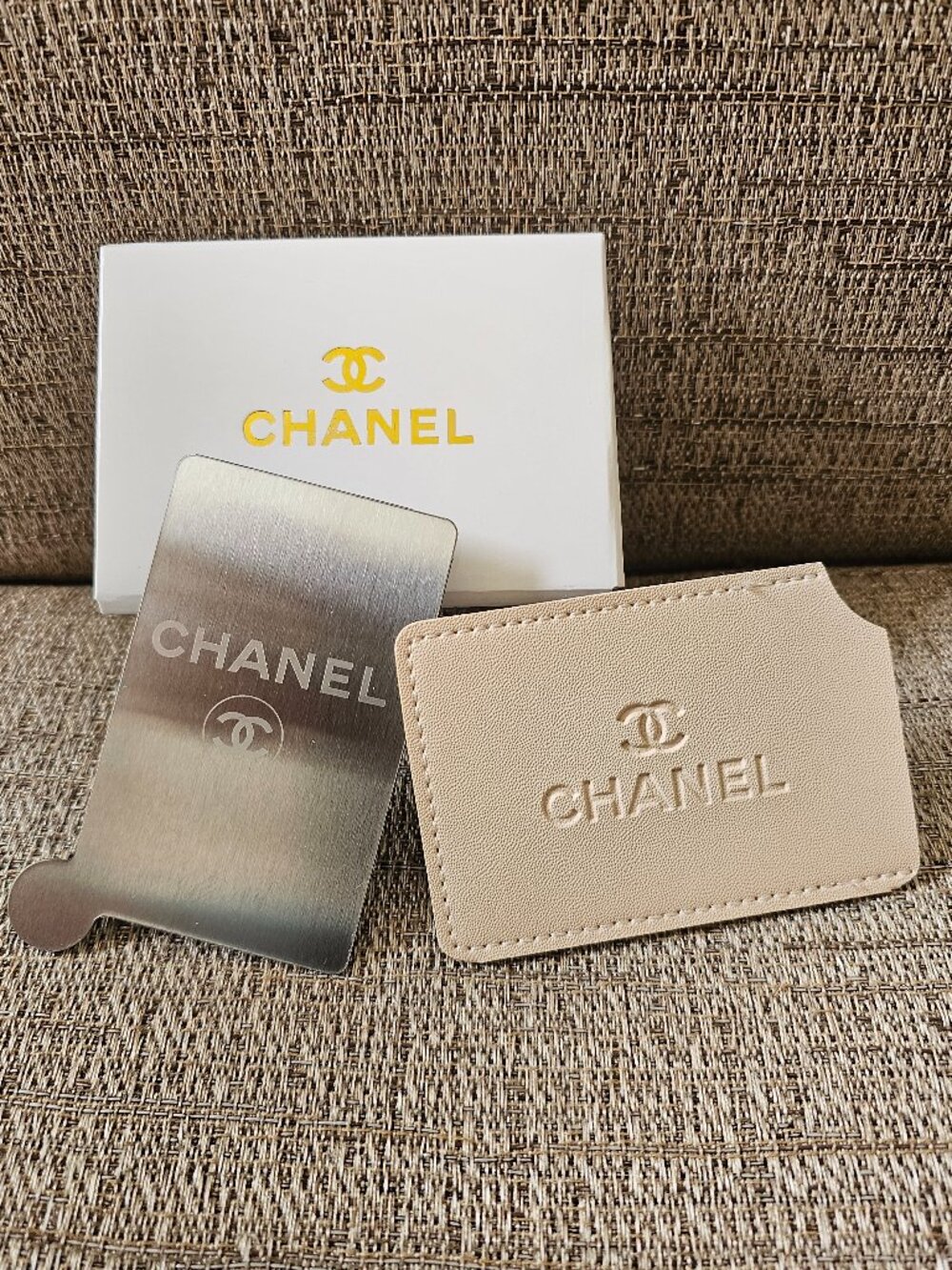 ✨ CHANEL Genuine Leather Card Sleeve + Compact Mirror + Gift Box | LIKE NEW